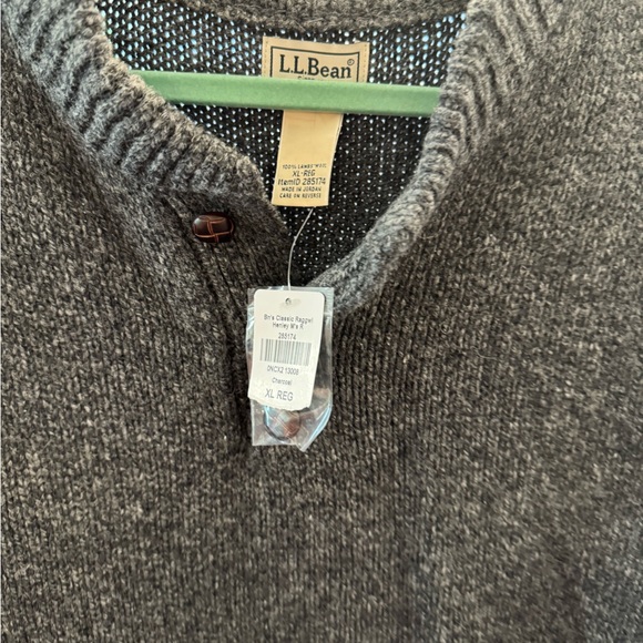 L.L. Bean Men's Charcoal Zip-Up Sweater - Picture 3 of 5